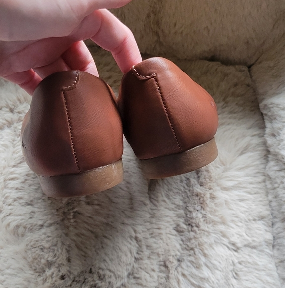 Boc Janella Light Brown Pointed Toe Flats - Picture 7 of 9